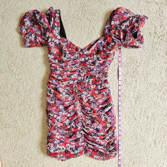 Zara S red floral ruched form fitting short sleeve dress nwot - Picture 7 of 8